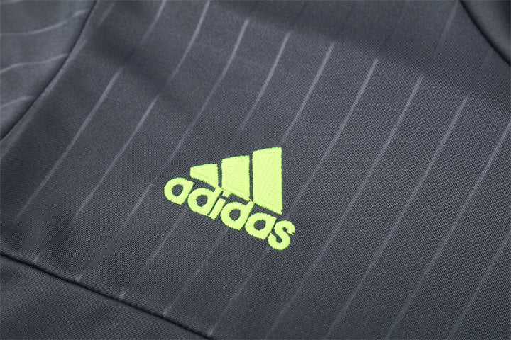 NEW REAL MADRID TrackSuit Complete RETRO 2015/16