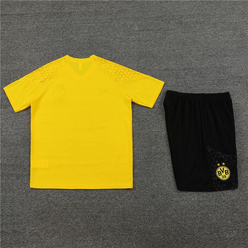 NEW Borussia Dortmund TrackSuit Corto 24/25