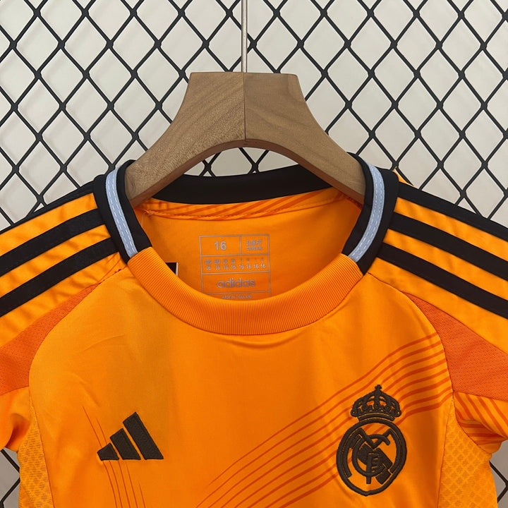 (NIÑO) CONJUNTO REAL MADRID 2024/25