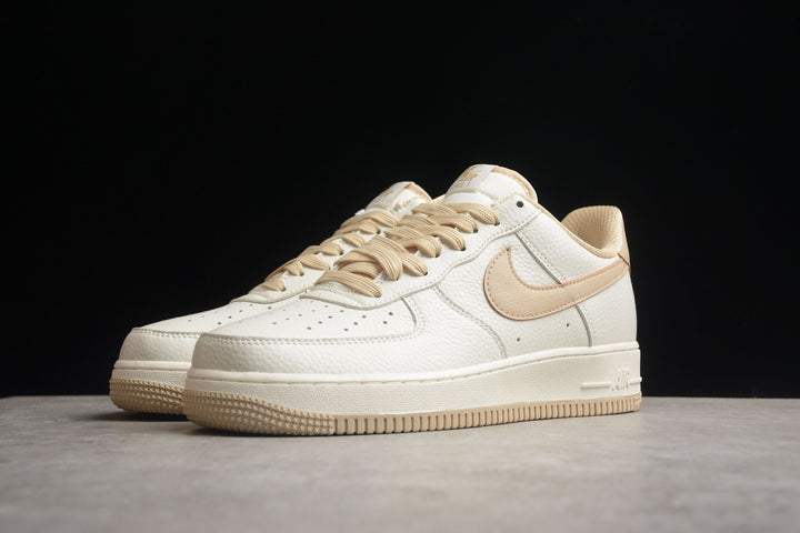 NEW AIR FORCE 1 CREAM