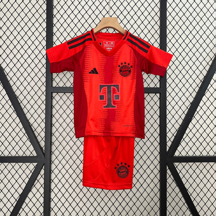 (NIÑO) CONJUNTO BAYERN MUNICH 2024/25