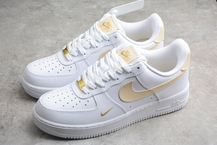 NEW AIR FORCE 1 WHITE AND GOLD