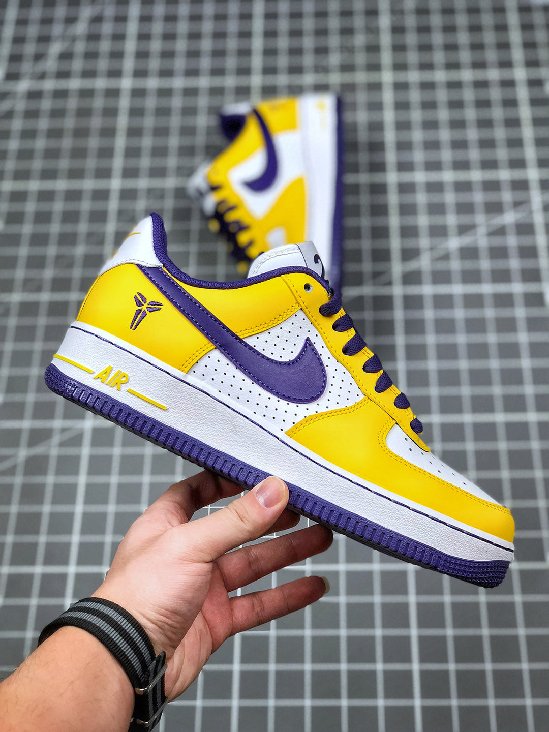 NEW AIR FORCE 1 Kobe Bryant x Edition Especial