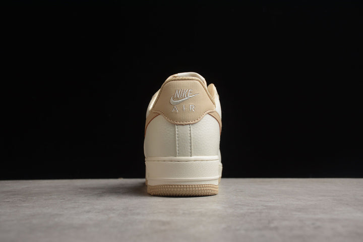 NEW AIR FORCE 1 CREAM