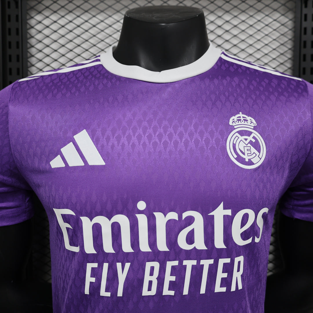 NEW CAMISETA VERSION PLAYER REAL MADRID MORADA 24/25